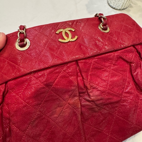 Authentic Chanel Matelasse shoulder bag - Picture 11 of 15